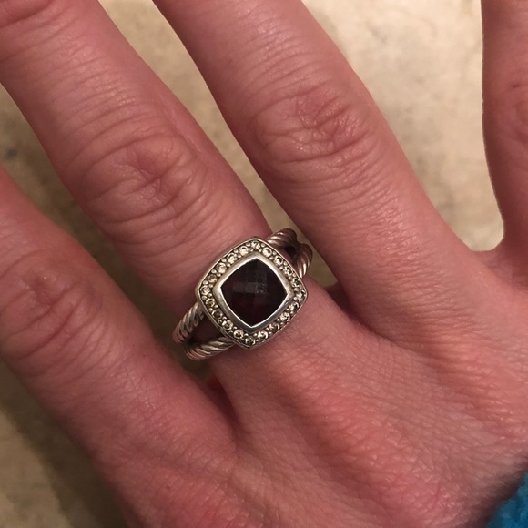 David Yurman Petite Albion ring w/ Garnet/diamonds - Picture 2 of 6
